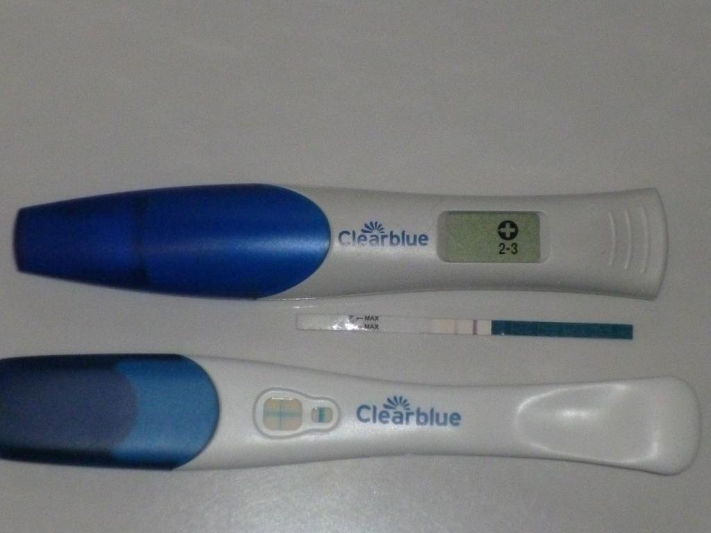 Электронный тест до задержки. Тест Clearblue за 5 дней. Clear Blu 10 ДПО. Тест на беременность за 5 дней до месячных Clearblue.