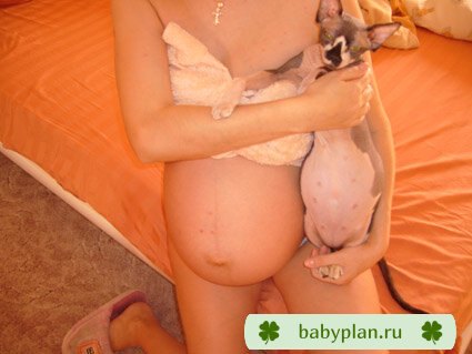две беременюшки:))